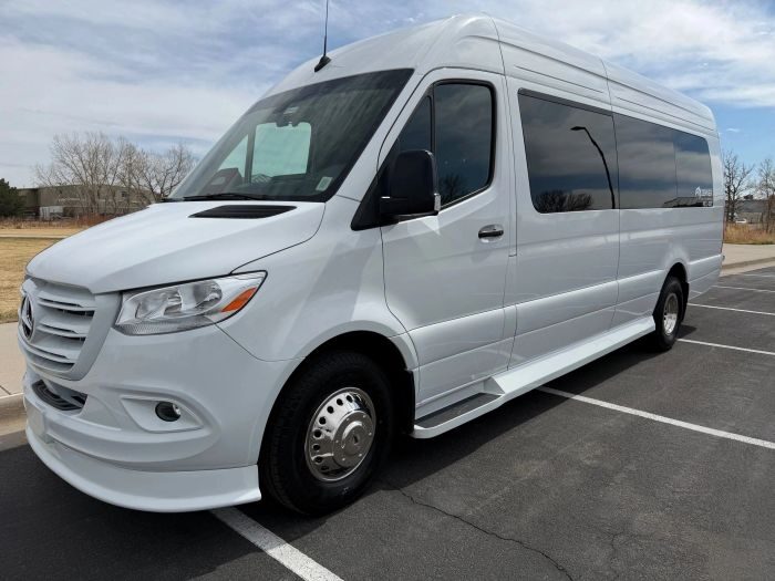 White Mercedes Sprinter – Berthoud limo service